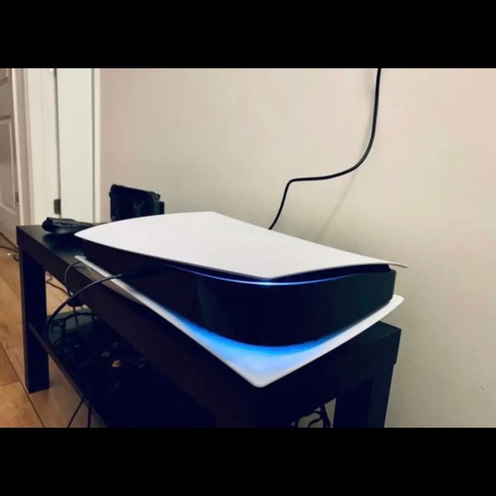Ps5 - Picture 2 of 4